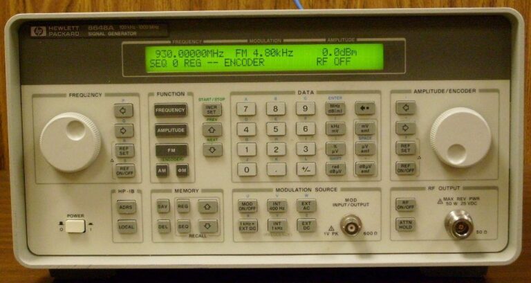 HP 8648A Signal Generator